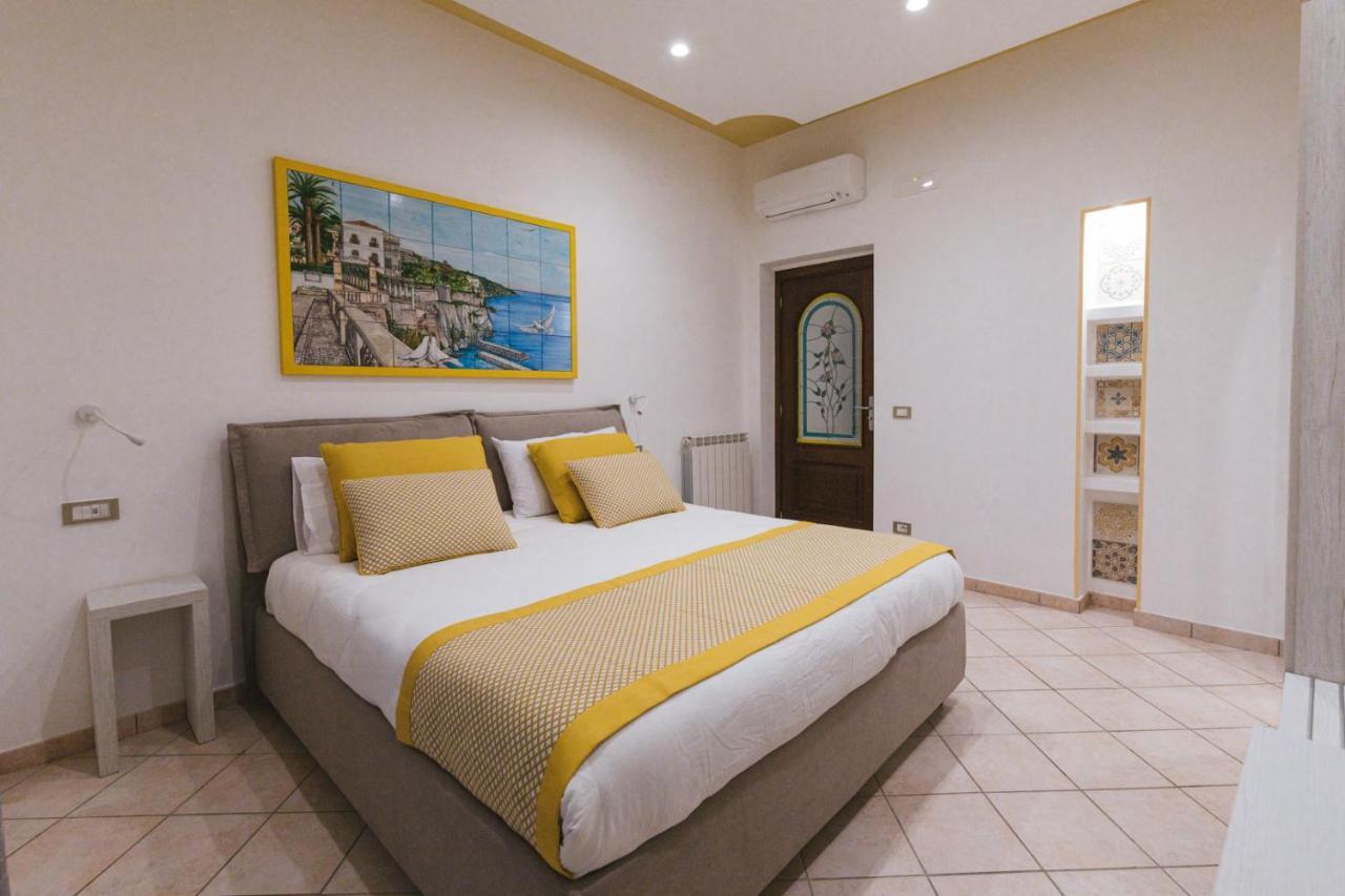 Casa La Bifora Lejlighed Sorrento Eksteriør billede